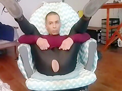 Jotito Pasivo En Mallas De Licra Rotas Es Usado Como Funda A Pelo Por Un Militar 14 Min