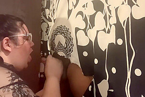 Bbw Tranny Sucks Anon Bbc Through Gloryhole