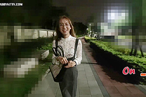 Ab0382 Beauty Secretary Public Remote Control 绝美国产ts挑戰遠端遙控前列腺震動露出