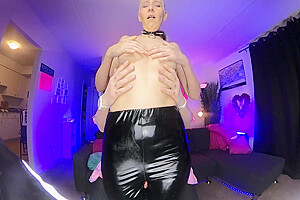 Femboy Slave Fuck With Her Latex Legs