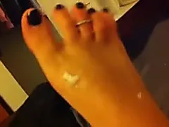 GF gives sexy footjob
