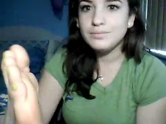 Scarlett's oily feet