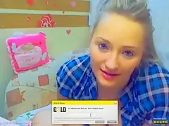 Webcam solo clip with a sassy blonde fingering her cunt