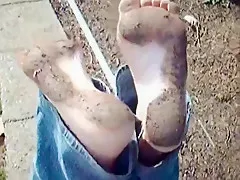 donna's dirty feet
