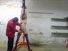 perverse Werkstatt Folter