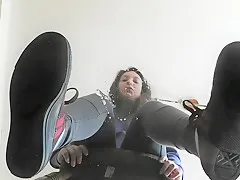 Spitting on your face under my tartan Converse and my slave lick my spits