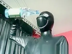 Chick with amazing body in latex