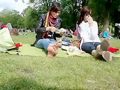 Candid BIG feet in park