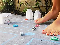 Giant destroying small town