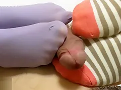 Two Step sisters foot hand