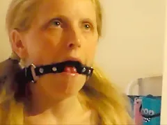 Mrs L and her lnew heels