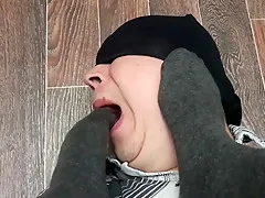 Femdome slave kiss feet in tights
