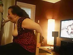 Amateur sub, with arms tied behind chair, has her mouth used and