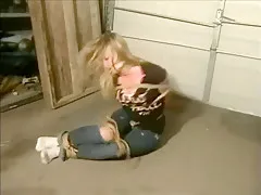 JASSELYN GARAGE TIED