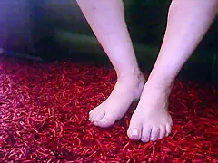 Léchez-moi mes pieds sexy de Déesse mature