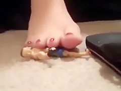 GIANTESS FOOT PLAY 3