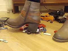 New lot of cars are crushed