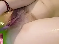 Masturbates In The Bathroom Live