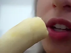 Claudy Asmr Banana
