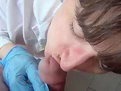 Sperm On The White Apron - TacAmateurs