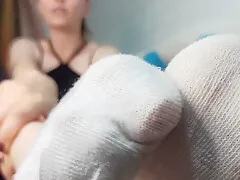 Kukold Pov Lizhi Moi Gryaznye Nosochki I Ogromnyi Dildo Ch.2 Joi Obratnyi Otschet. Evelina Rouz