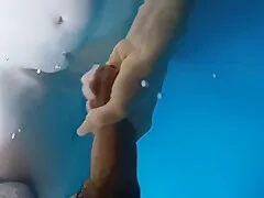 Fantasia En Piscina Me Pide Que La Coja