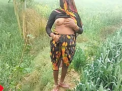 Indian Farmer Wife Working On Field Fucking Hardcore Outdoor Hindi Sex
