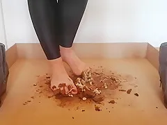 [custom Clip] Lady Leyla Crushing Muffins